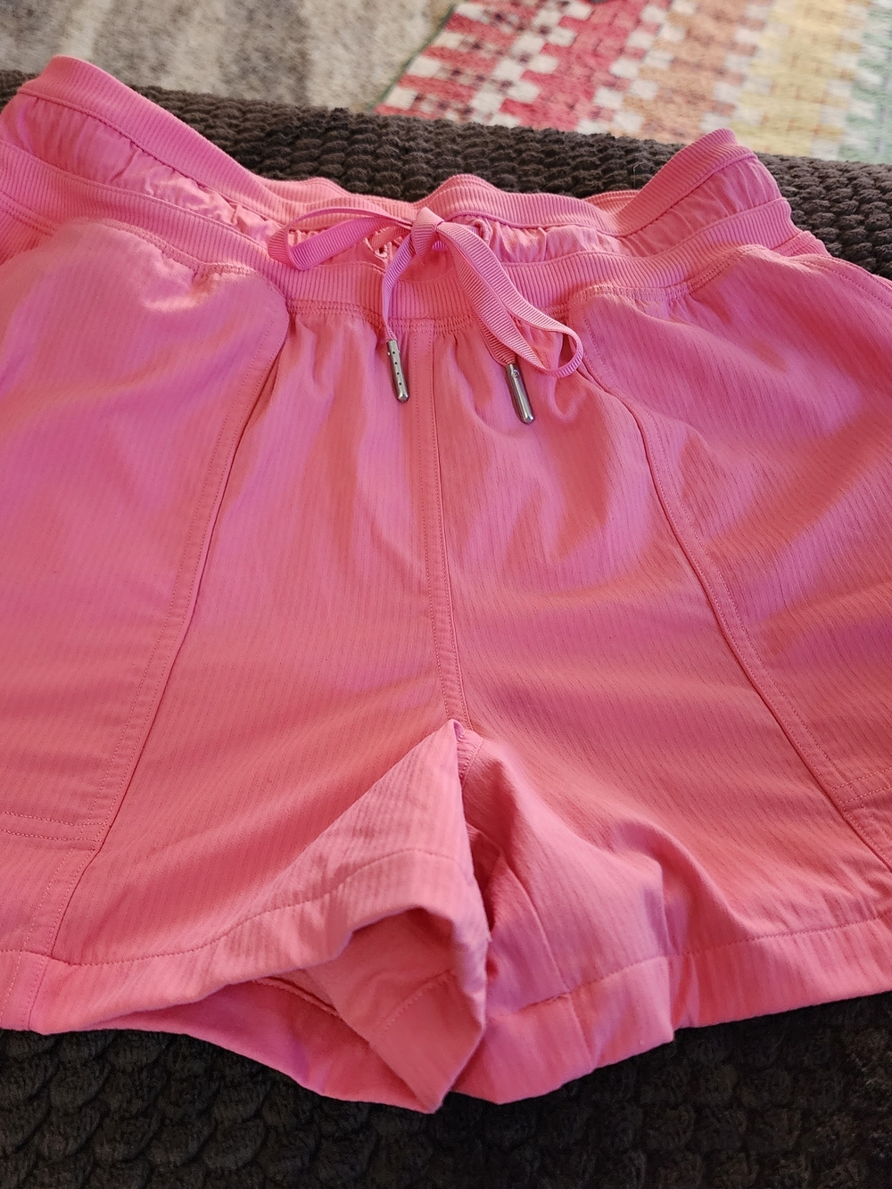 Women's Lululemon Drawstring Active Shorts. NWOT.